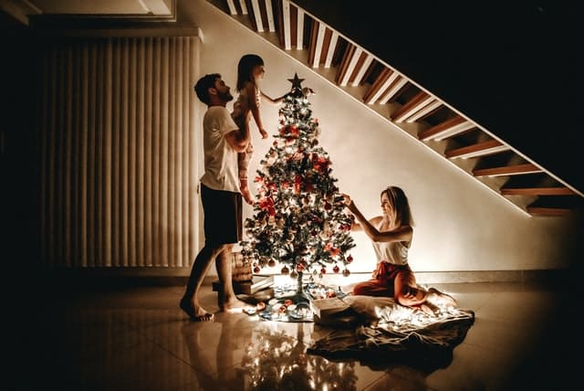Managing Your Mental Health Throughout the Holidays