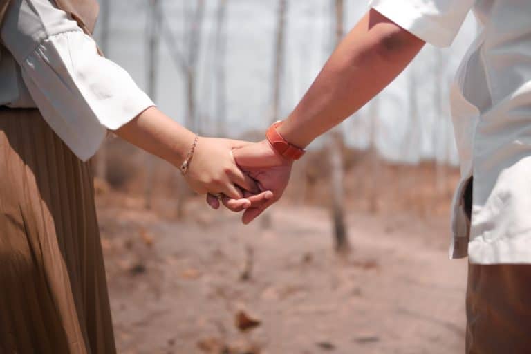 Read more about the article The Difference Between Possessive and Protective Partners