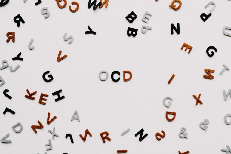 signs and symptoms of ocd
