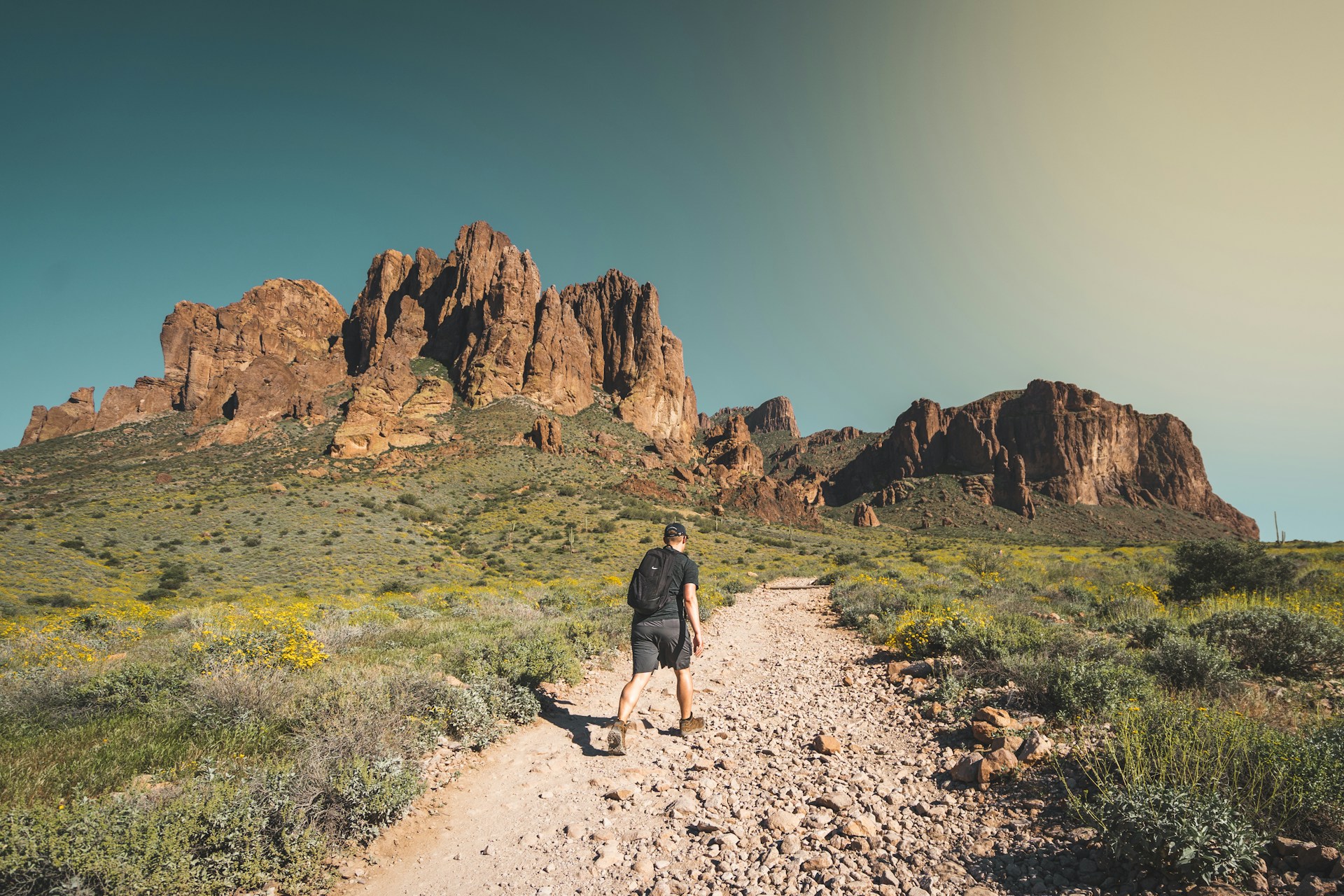 Read more about the article When Summer Feels Heavy: Understanding Reverse SAD and the Arizona Heat